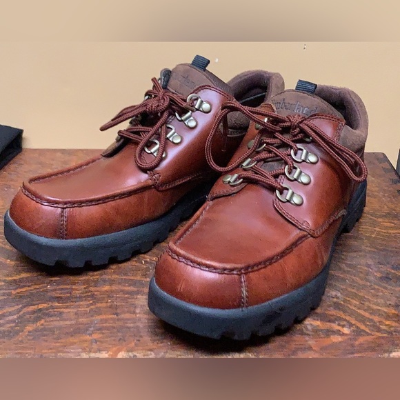 Men’s 9 Timberland Low/Mid Brown Leather Lug Sole Outdoorsman Woods Loafer Shoes - Picture 2 of 16